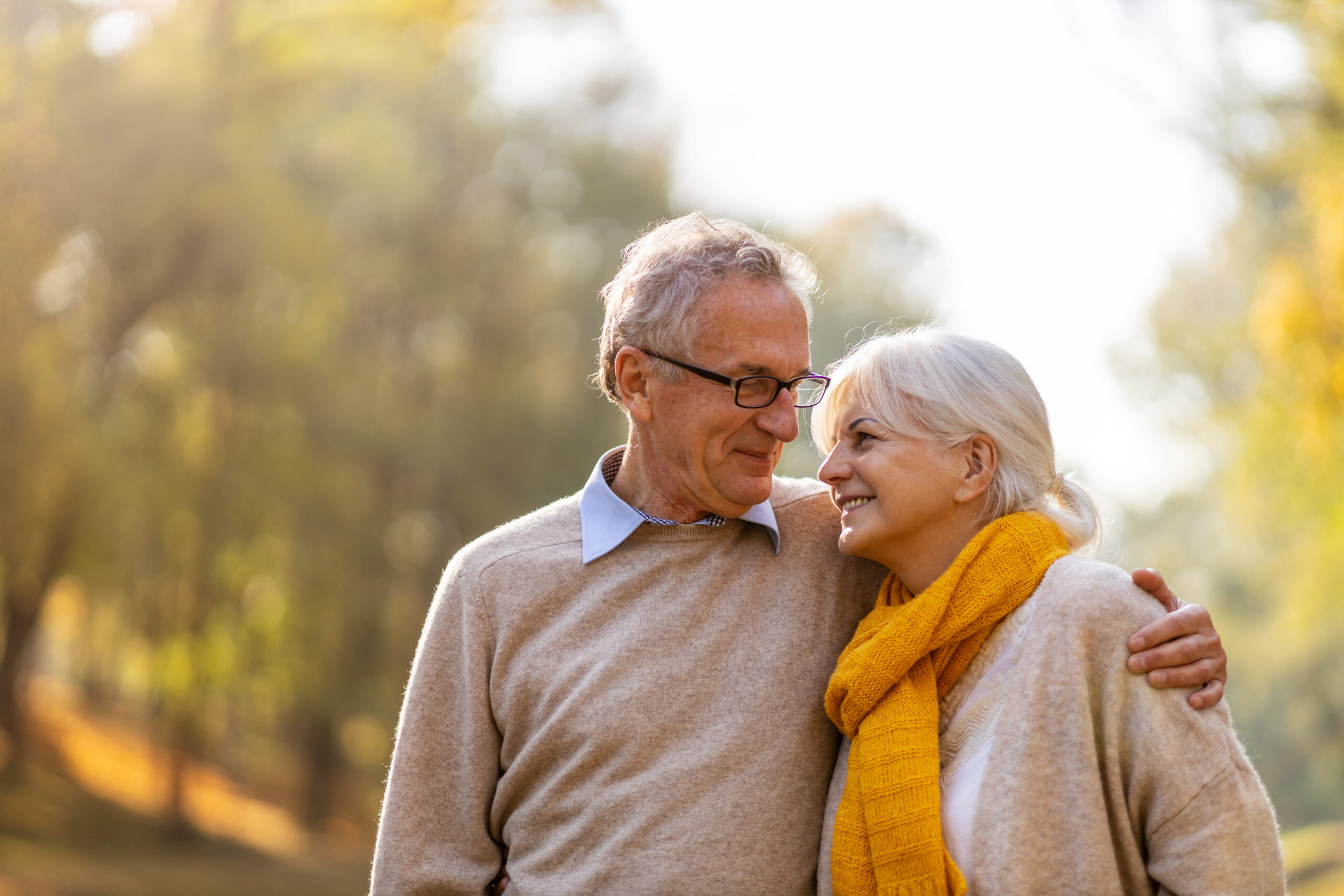 Happy,Senior,Couple,In,Autumn,Park